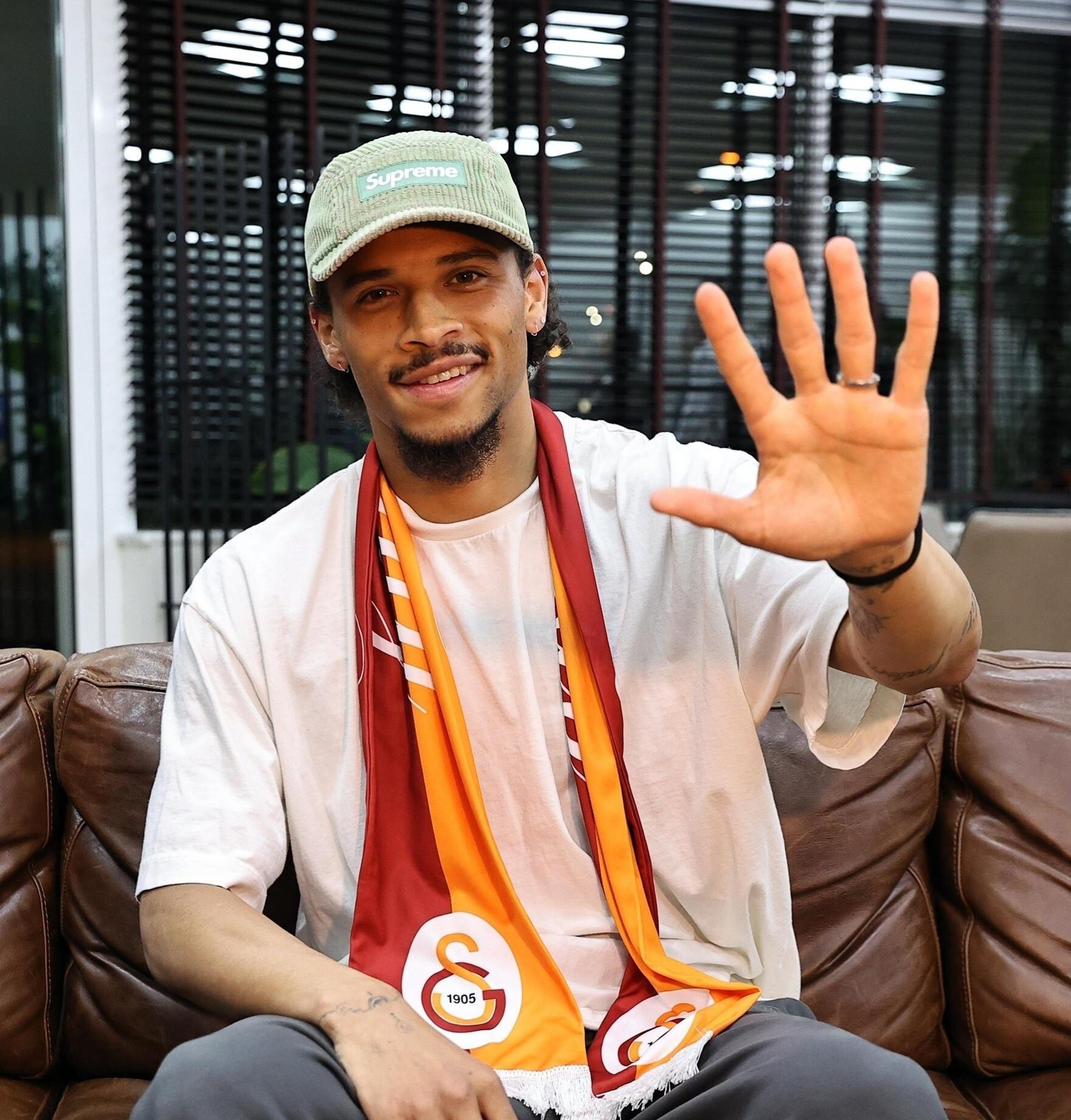 尤文险胜巴萨，德布劳内补时绝平世界杯